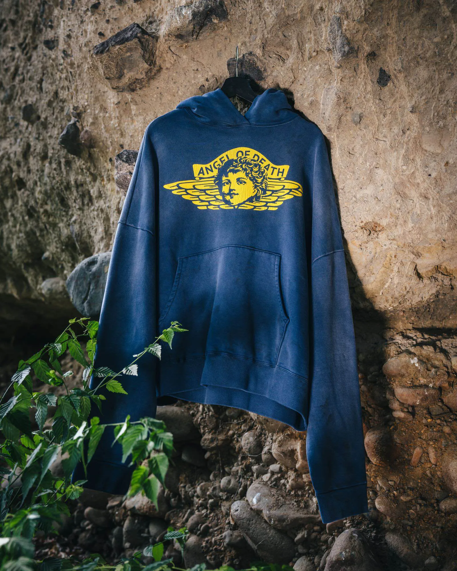 SAINT M×××××× ANGEL HOODIE/NAVY Angel Reborn Blue Hoodie Washed Blue S-XL Assute Garment Dyeing Full Clothes Water Fading Mud Dyeing Dirty Distress New Vintage Ceiling God Tailoring Original Super Loose Fit Customized Original Accessories God-level Print Restoration